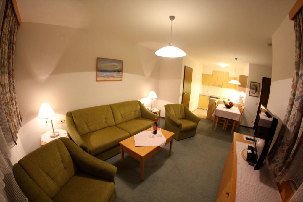 Ferienappartements Heinzle - Ihr Ferienresort Санкт-Якоб-ін-Деферегген Номер фото